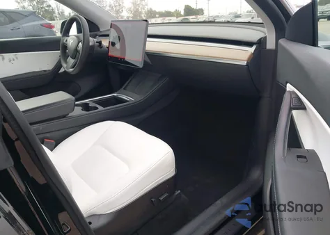 2021 Tesla Model Y Long Range Dual Motor All-Wheel Drive from USA, damaged, VIN 5YJYGDEE4MF256319